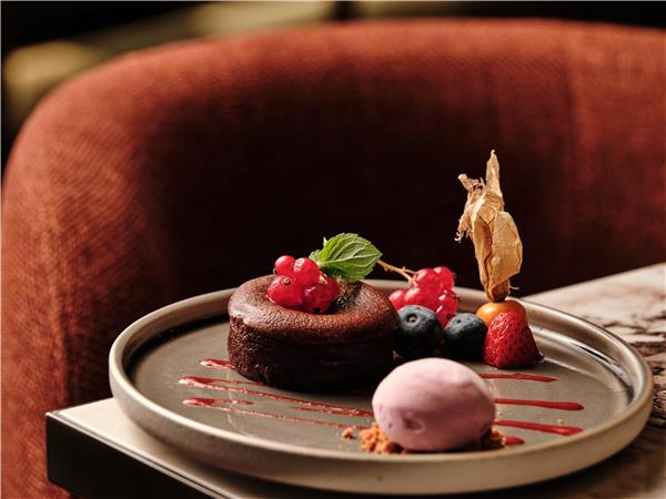 STOKE Bar & Restaurant