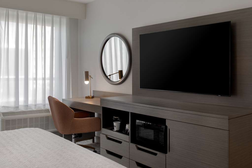 Images Hampton Inn by Hilton Winnipeg Downtown