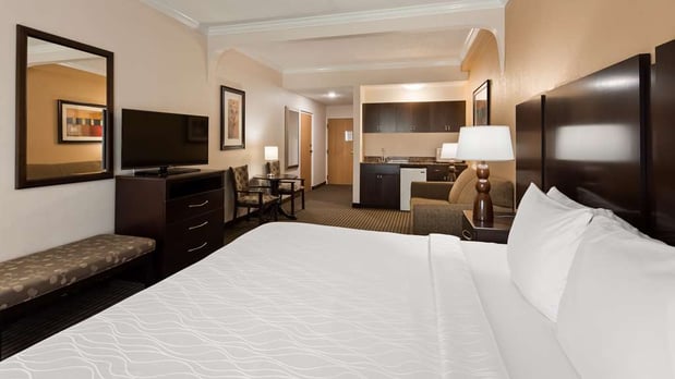 Images Best Western Plus Ambassador Suites Venice
