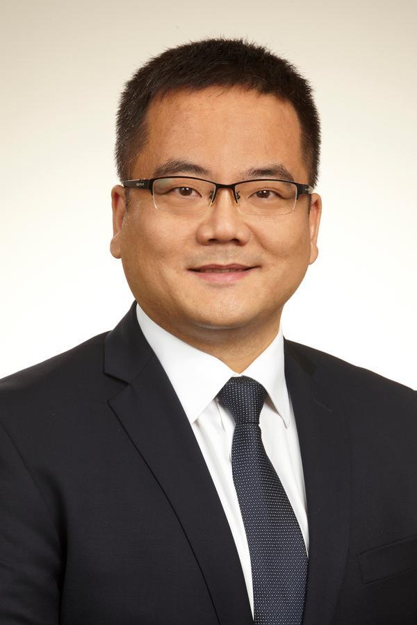 Images Edward Jones - Financial Advisor: Felix Zhang