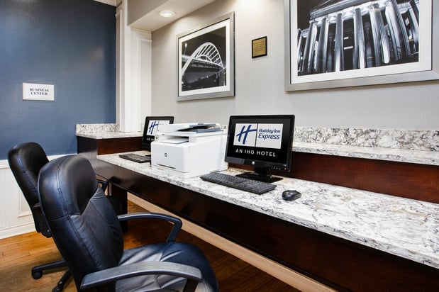 Images Holiday Inn Express Nashville Downtown - Broadway by IHG