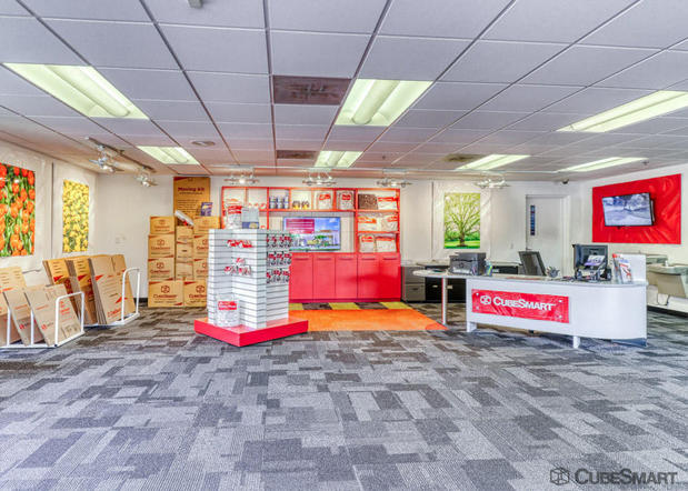 Images CubeSmart Self Storage