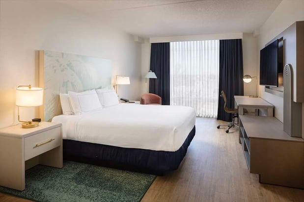 Images Hotel Dello Fort Lauderdale Airport, Tapestry Collection by Hilton