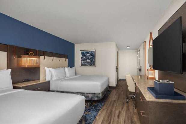 Images Hotel Westport Kansas City, Tapestry Collection by Hilton
