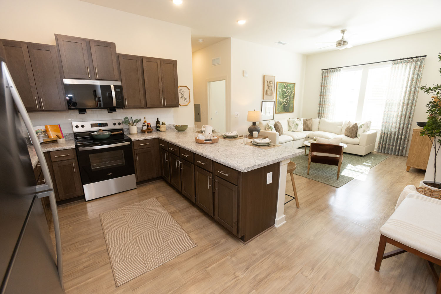 Walton Crossing & The Legacy at Walton Crossing Image