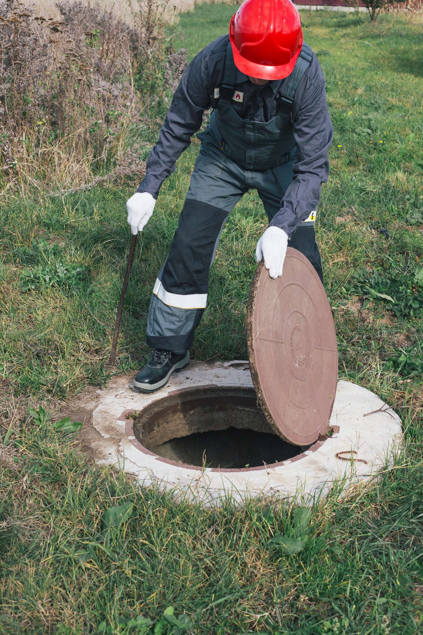 If your septic tank is experiencing issues like slow drains or foul odors, our expert team can diagnose and repair the problem quickly. We offer prompt, professional repairs to restore your system’s functionality and prevent future breakdowns.