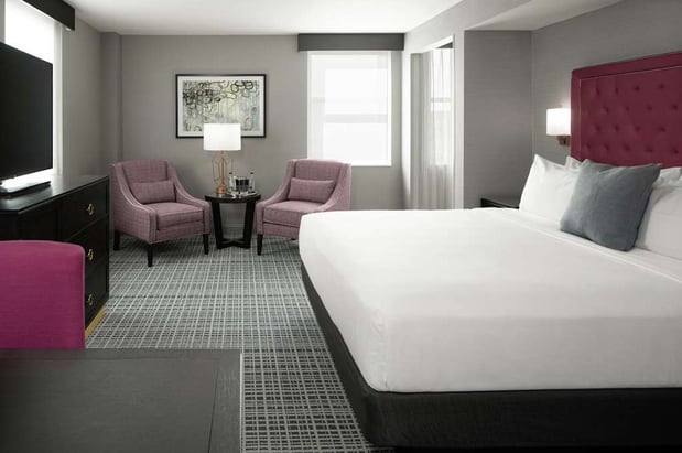Images The Axis Moline Hotel, Tapestry Collection by Hilton