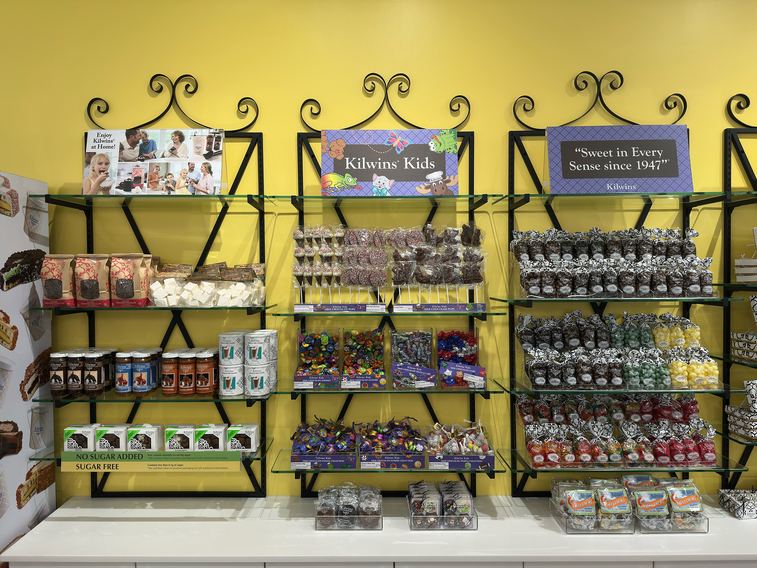 Interior -- A display of confectionery goods from Kilwins - Richmond - Short Pump
