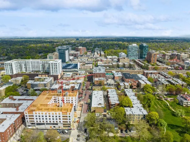 Images The Bryant at Oak Park I & II Apartments