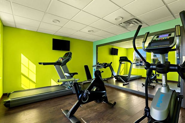 Images SureStay Plus by Best Western Tulsa East