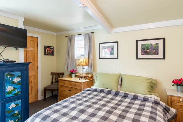 Images Log Cabin Motel