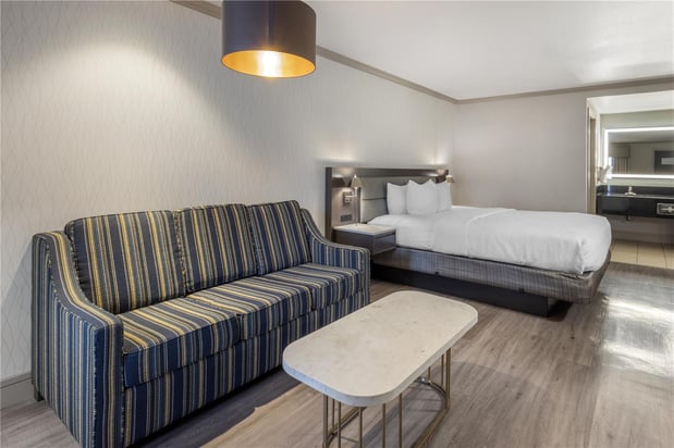 Images Best Western Plus Executive Suites