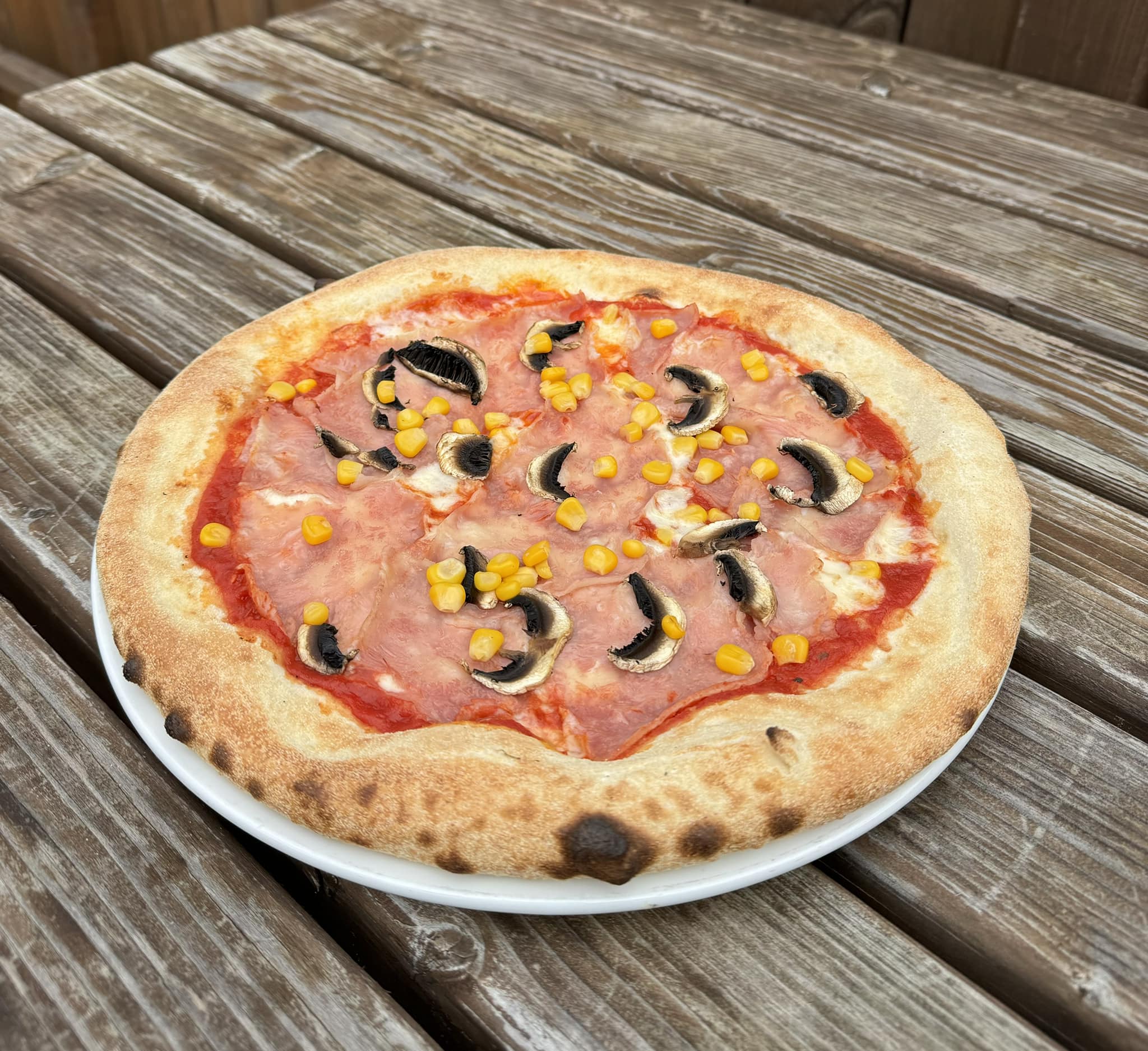 Images Ötösfogat Panzió, Étterem és Pizzázó
