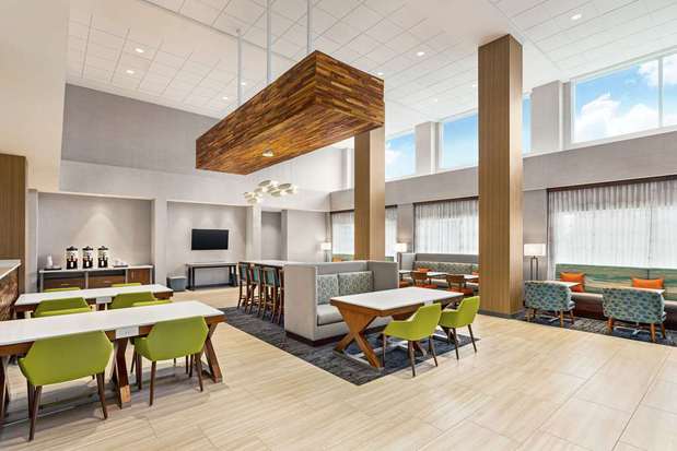 Images Hampton Inn and Suites by Hilton Miami Kendall