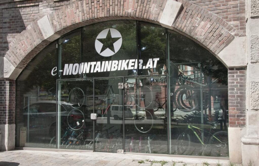 Bild 1 von K.J. Hanausek GmbH - KJH Glasbau Wien