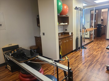 Images RUSH Physical Therapy - South Loop FFC
