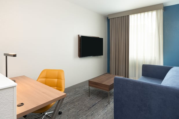 Images Holiday Inn Express Miami Airport-Blue Lagoon Area by IHG