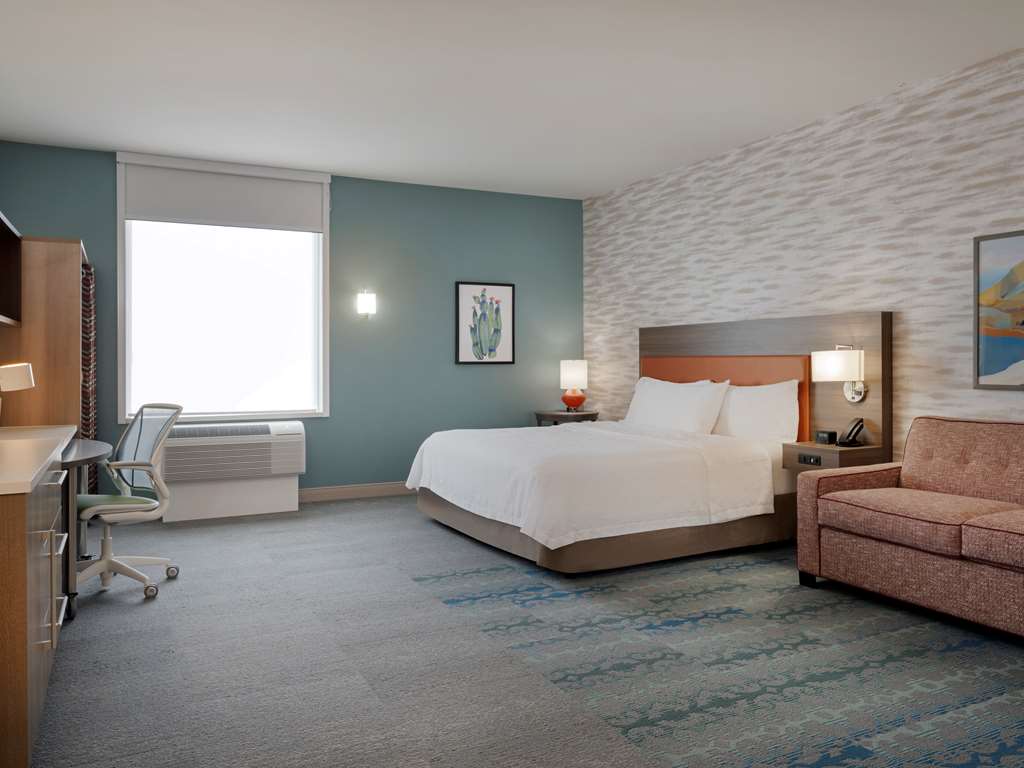 Guest room