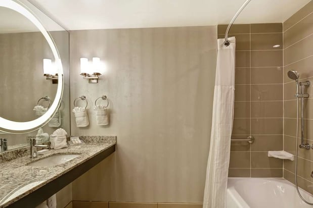 Images Hilton Garden Inn Raleigh /Crabtree Valley