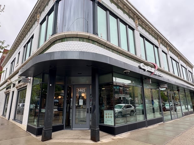 Images Capital One Café