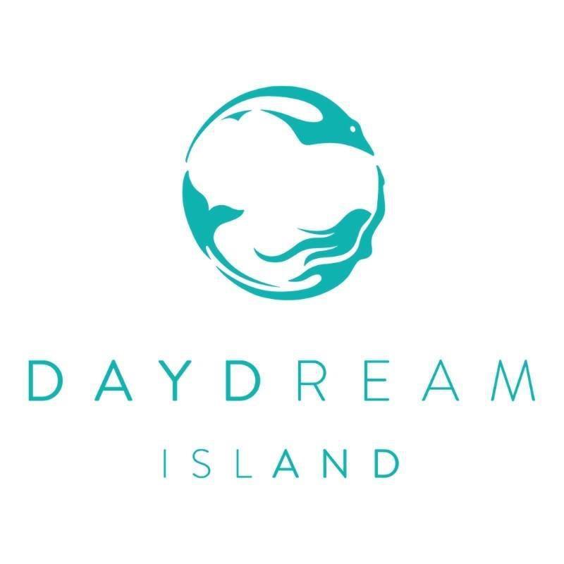 Daydream Island Resort Logo