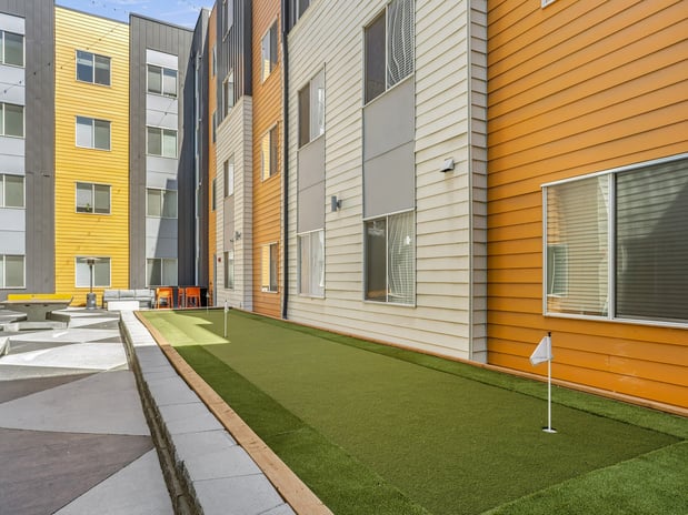 Images Republic on Main