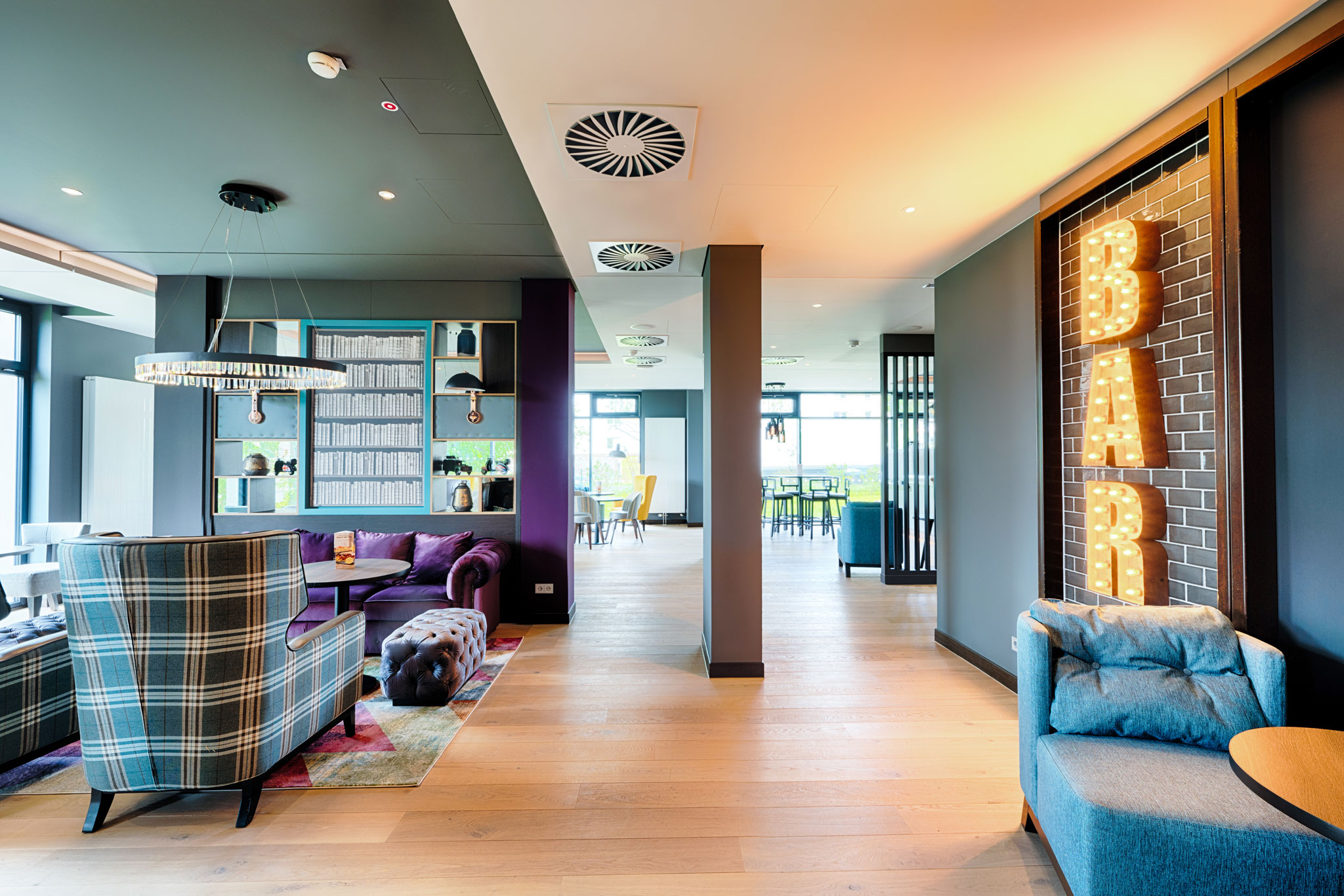 Bild 6 Premier Inn Berlin Airport Hotel in Berlin