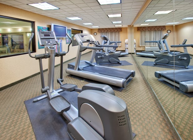Images Holiday Inn Express & Suites Bismarck by IHG