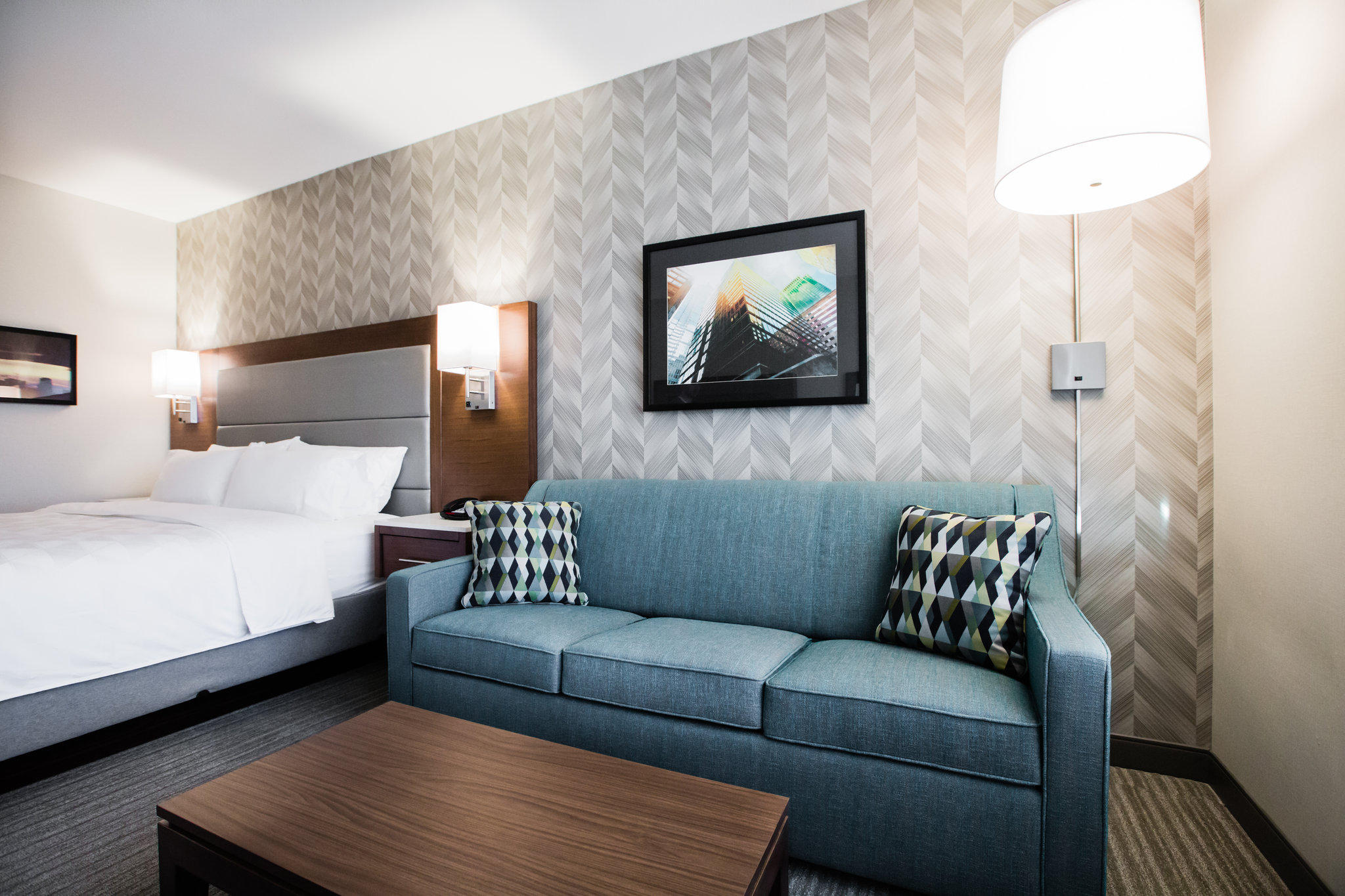 Holiday Inn & Suites Calgary South - Conference Ctr, an IHG Hotel Calgary (403)475-8561