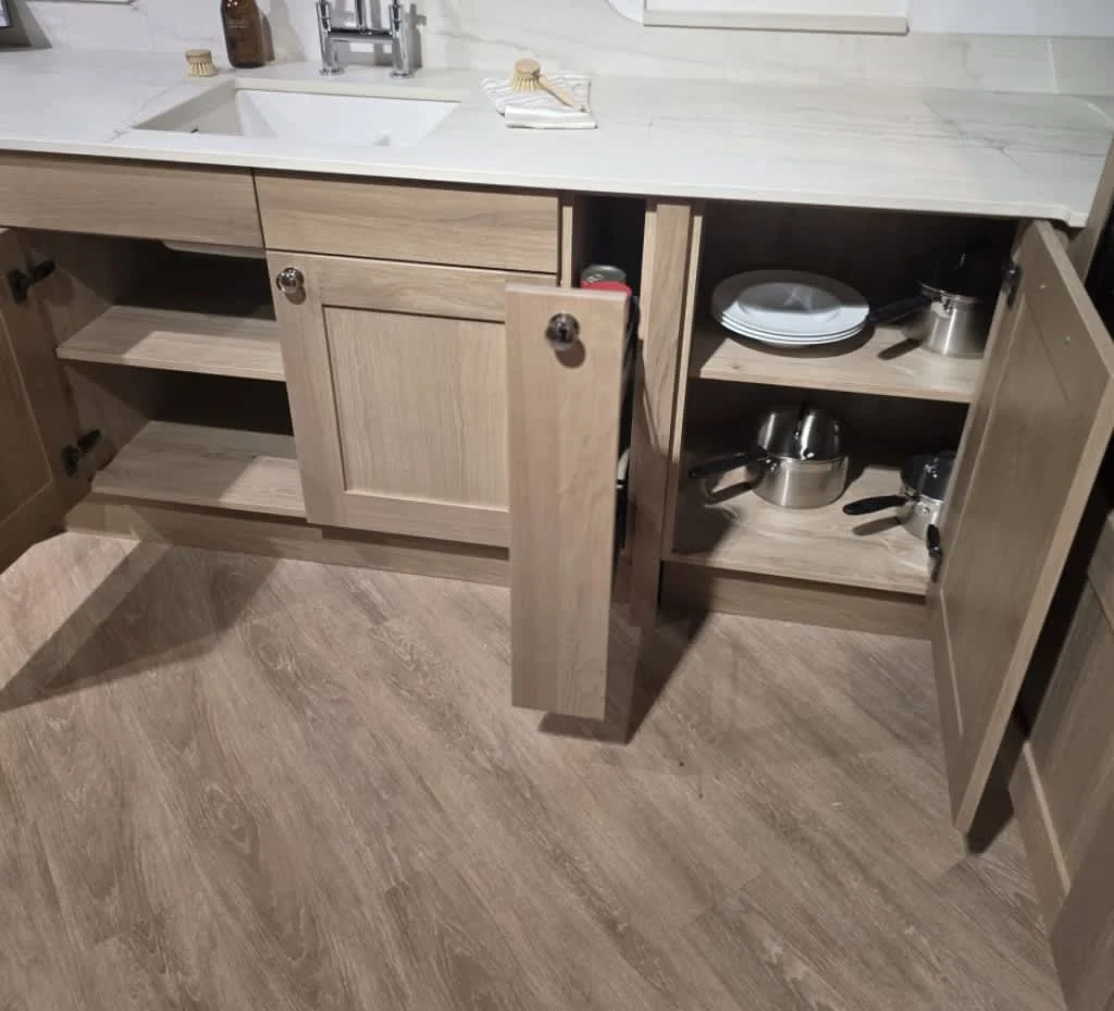 Images Grand Kitchens Bedrooms and Bathrooms Interiors UK Co