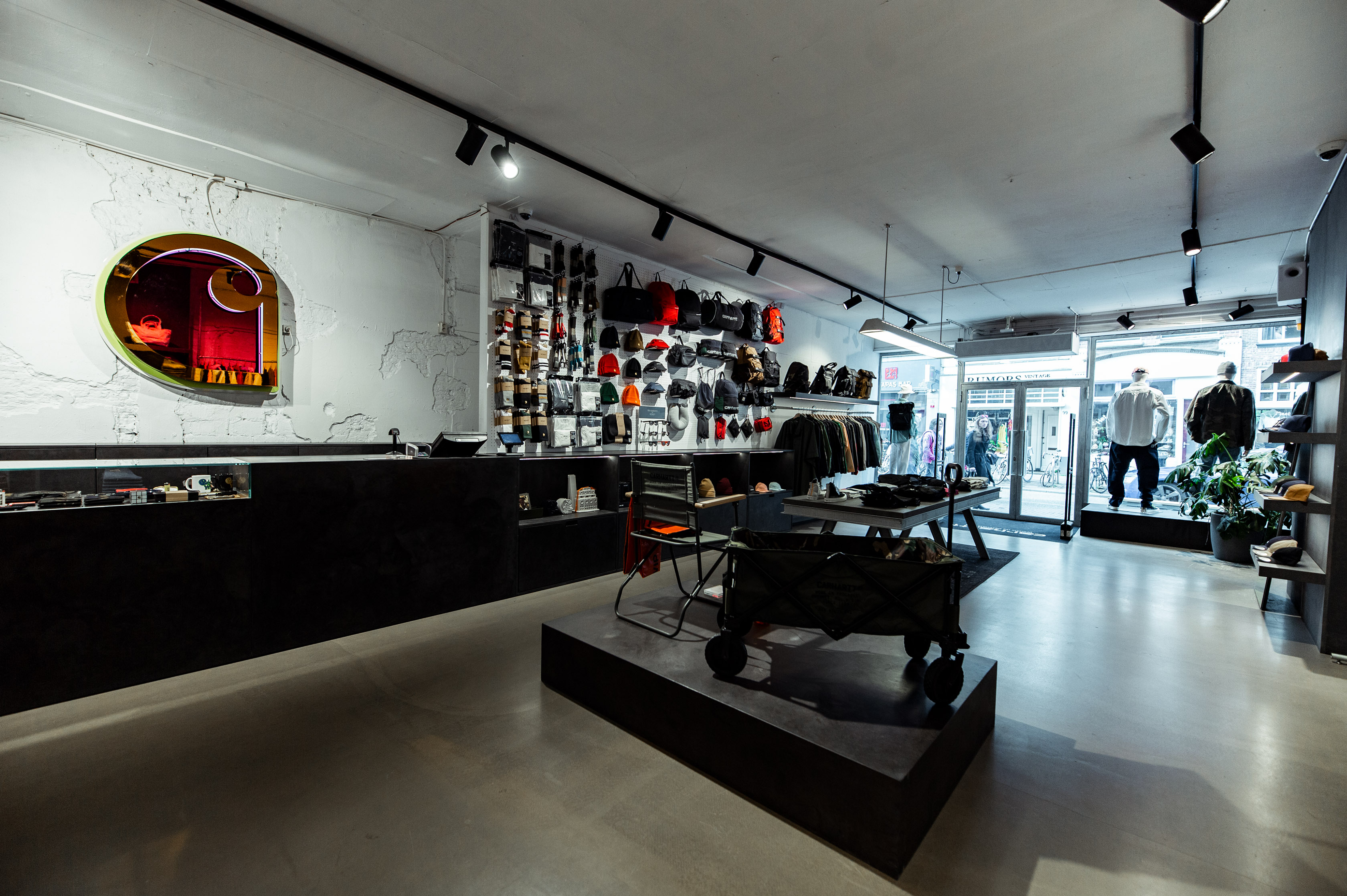 Foto's Carhartt WIP Store Amsterdam Haarlemmerstraat