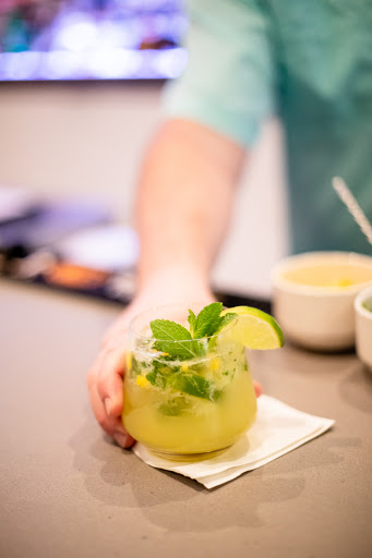 Yellowfin Bar & Kitchen Image