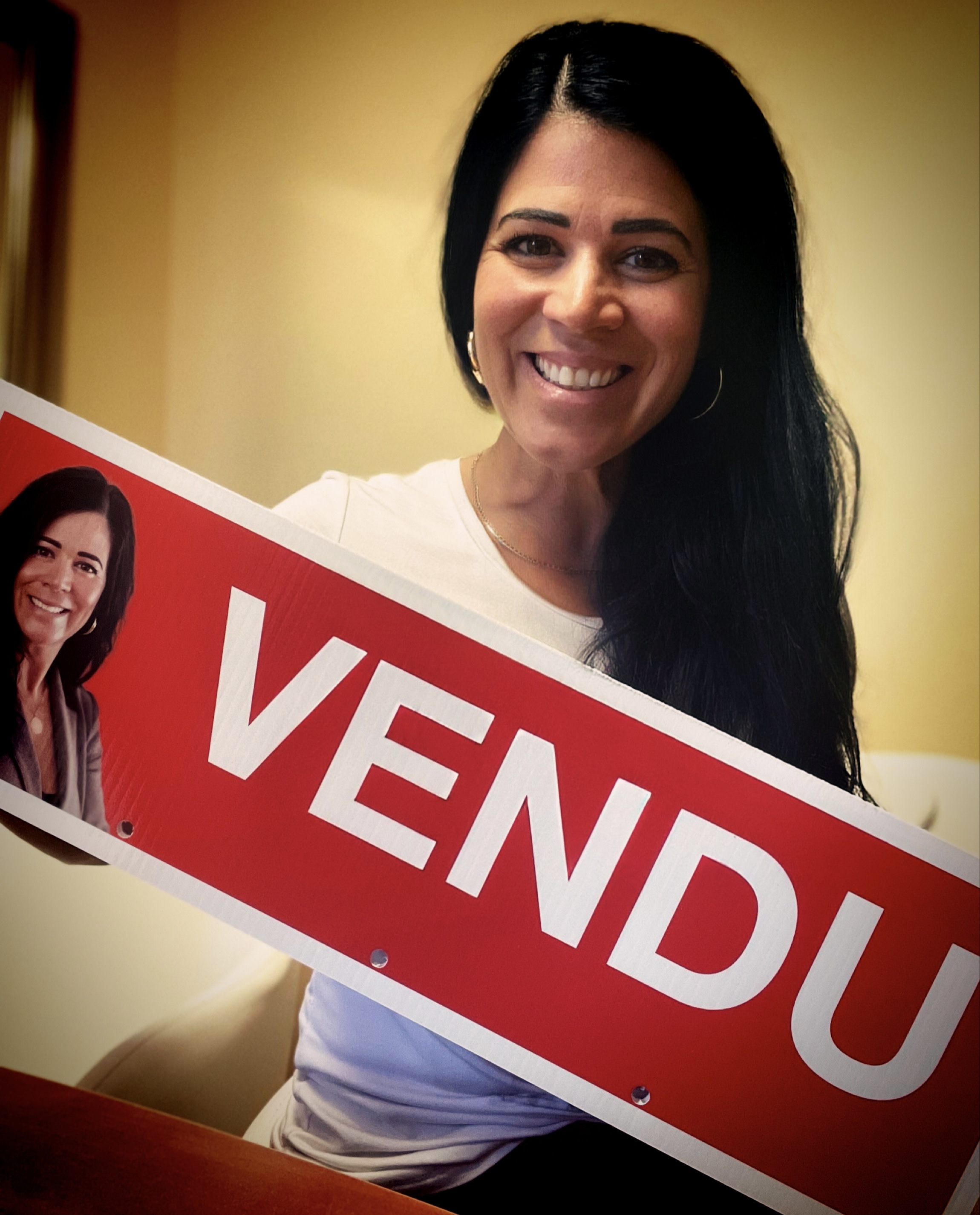 Images Manon Desmeules Immobilier Inc. Courtier immobilier résidentiel chez RE/MAX DISTINCTION