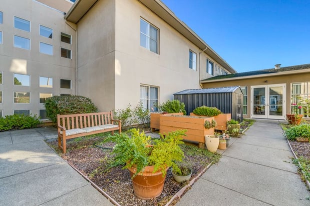 Images Mission Villa Senior Living