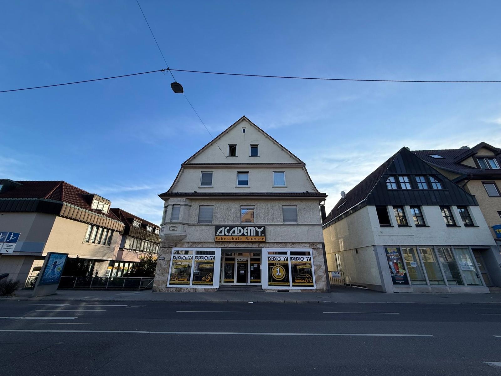 Academy Fahrschule Baumann - Stuttgart Vaihingen, Hauptstraße 13 in Stuttgart