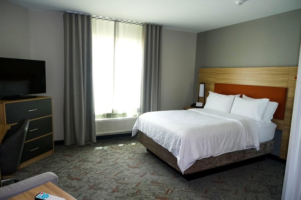 Images Candlewood Suites Ocala I-75 by IHG