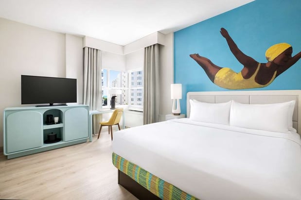 Images Hotel Continental Miami Beach, Tapestry Collection by Hilton