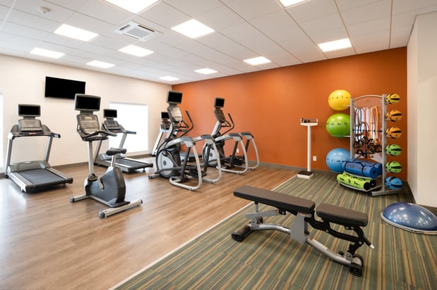 Images Holiday Inn Express & Suites Ft Myers Beach-Sanibel Gateway by IHG