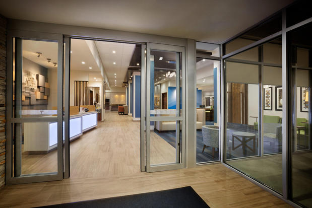 Images Holiday Inn Express & Suites McAllen - Medical Center Area by IHG