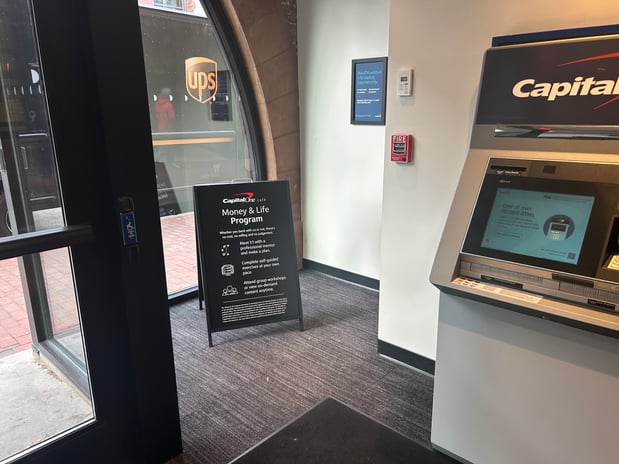 Images Capital One Café