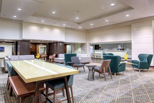 Images Holiday Inn & Suites Atlanta Airport-North by IHG