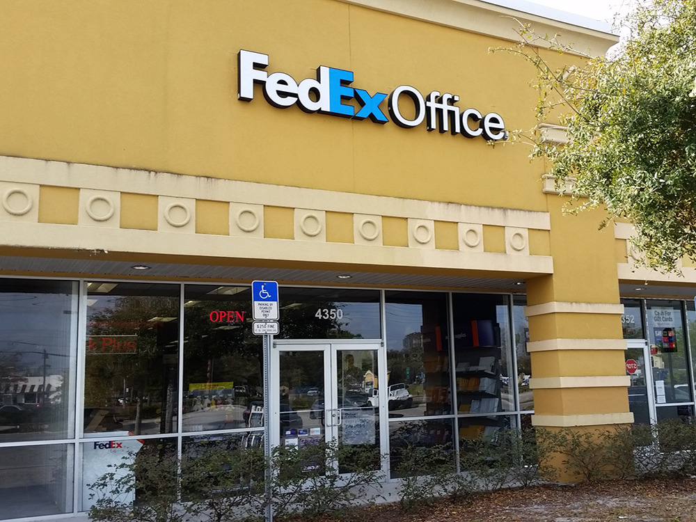 Exterior photo of FedEx Office location at 4350 W Vine St\t Print quickly and easily in the self-service area at the FedEx Office location 4350 W Vine St from email, USB, or the cloud\t FedEx Office Print & Go near 4350 W Vine St\t Shipping boxes and packing services available at FedEx Office 4350 W Vine St\t Get banners, signs, posters and prints at FedEx Office 4350 W Vine St\t Full service printing and packing at FedEx Office 4350 W Vine St\t Drop off FedEx packages near 4350 W Vine St\t FedEx shipping near 4350 W Vine St