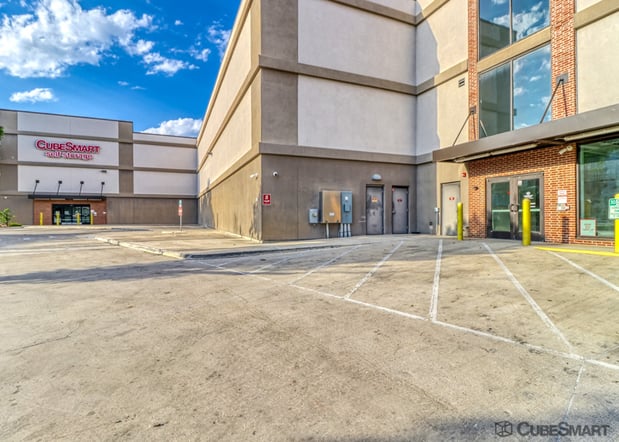 Images CubeSmart Self Storage