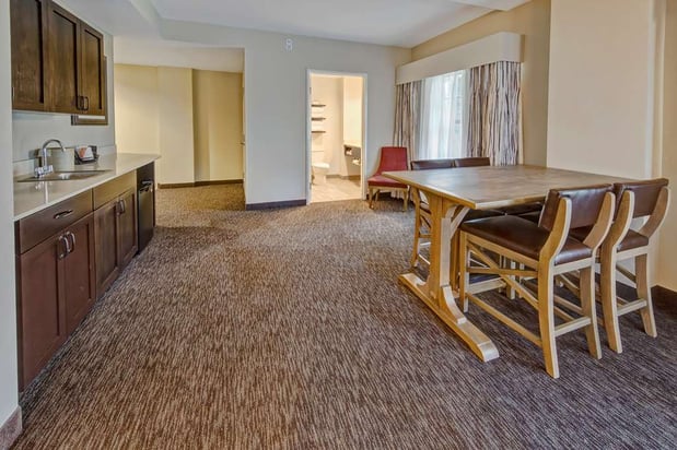 Images Black Fox Lodge Pigeon Forge, Tapestry Collection by Hilton