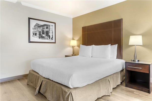 Images Best Western Plus Garden Court Inn