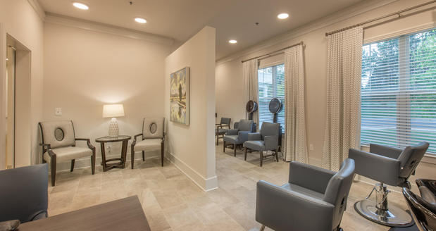 Images Thrive at Green Island
