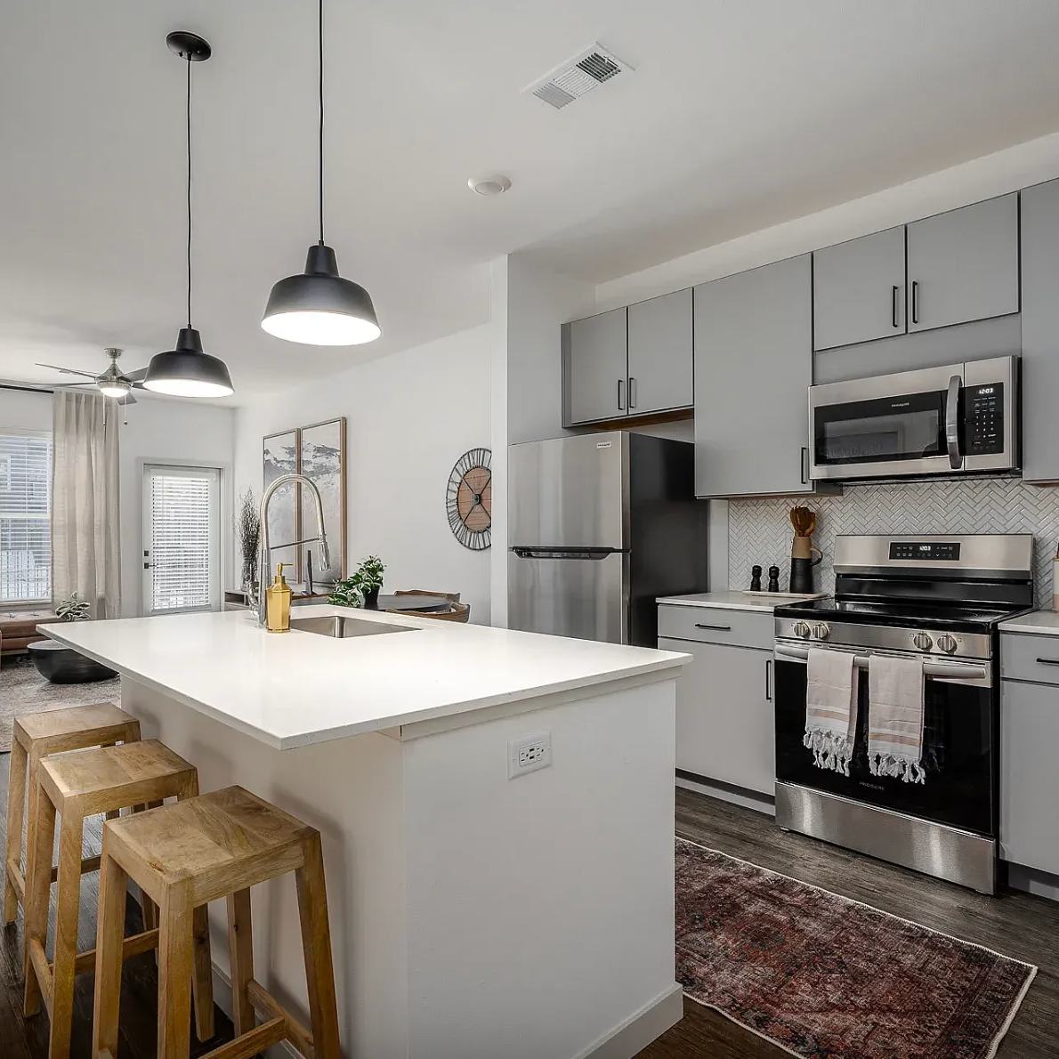 Kitchen | Rewind at Crest 