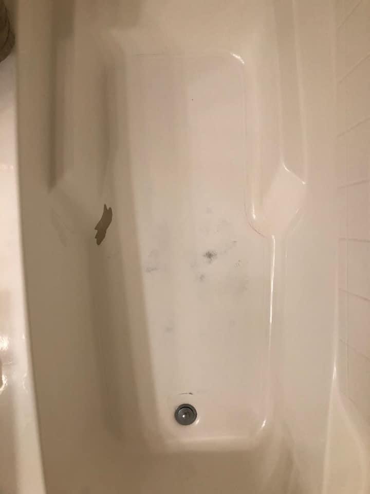 Fox Valley Bathtub Refinishing Image