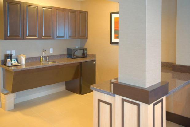 Images Holiday Inn Express & Suites Tacoma Downtown, an IHG Hotel