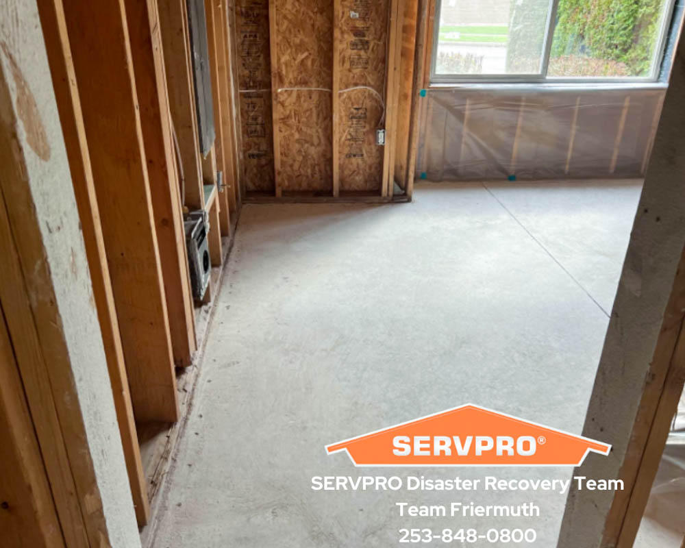 SERVPRO of Lacey has extensive fire, mold, and water  restoration experience. We have the expertise and cutting-edge technology to provide you with the finest possible service. Call for service 24 hours a day, seven days a week, 365 days a year!